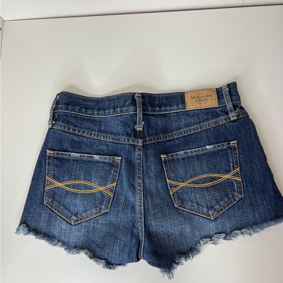Abercrombie & Fitch denim shorts 00 - Picture 7 of 9